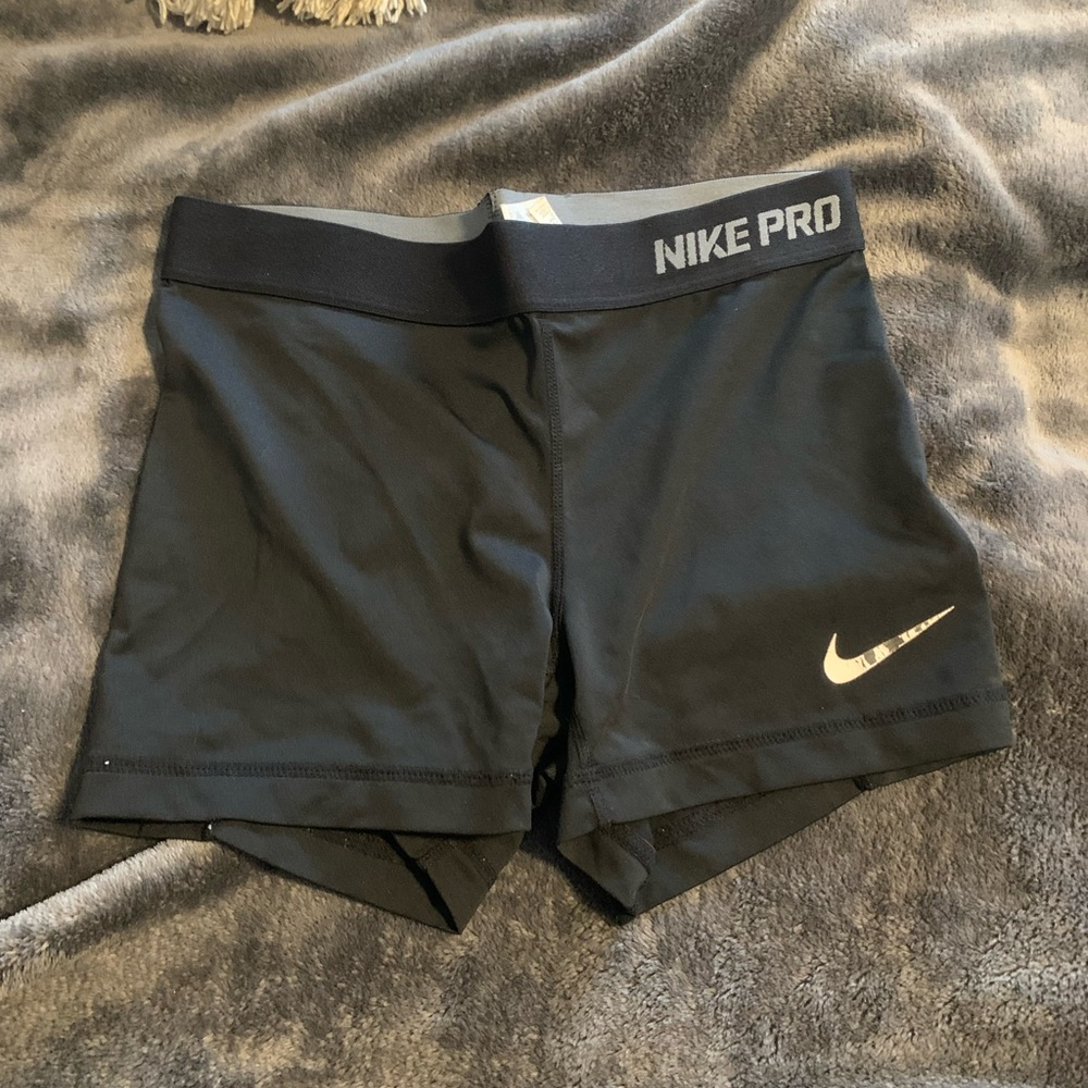 Black 3’ Nike pro spandex